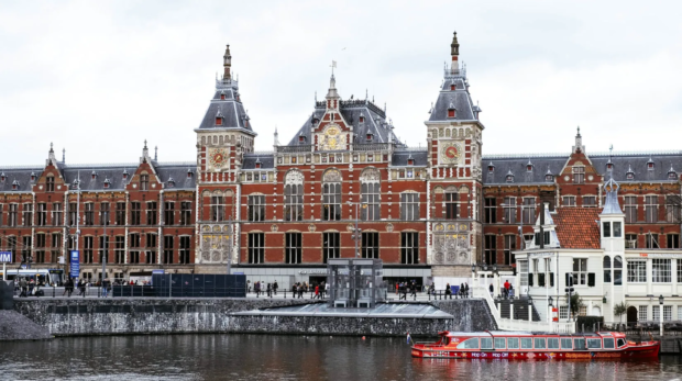 Amsterdam-Central-Station