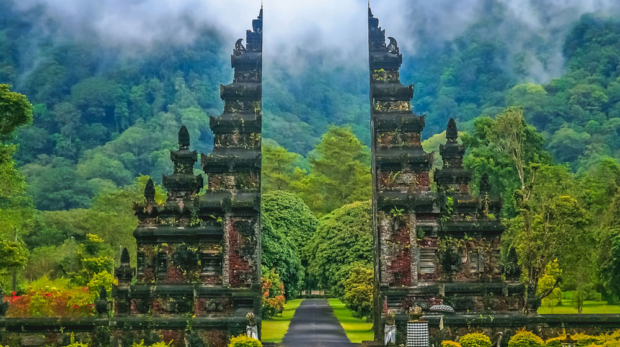 bali_gates