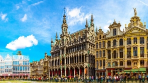 belgium-brussels-la-grand-place-summer-day