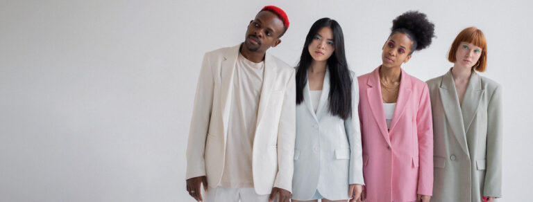 Join the Circular Fashion Movement: How Momox Fashion is Changing the Way We Shop