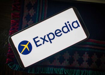 Flight Hunting Made Easy: Top Tips for Scoring Cheap Airline Tickets on Expedia