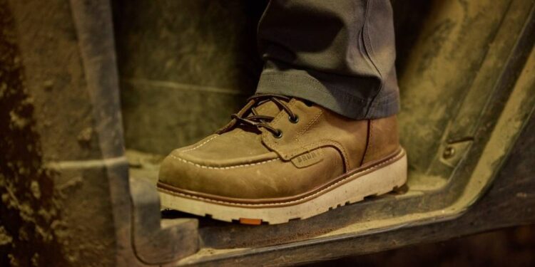 Brunt Workwear: The New Standard of Durability, Comfort, and Modern Work Apparel